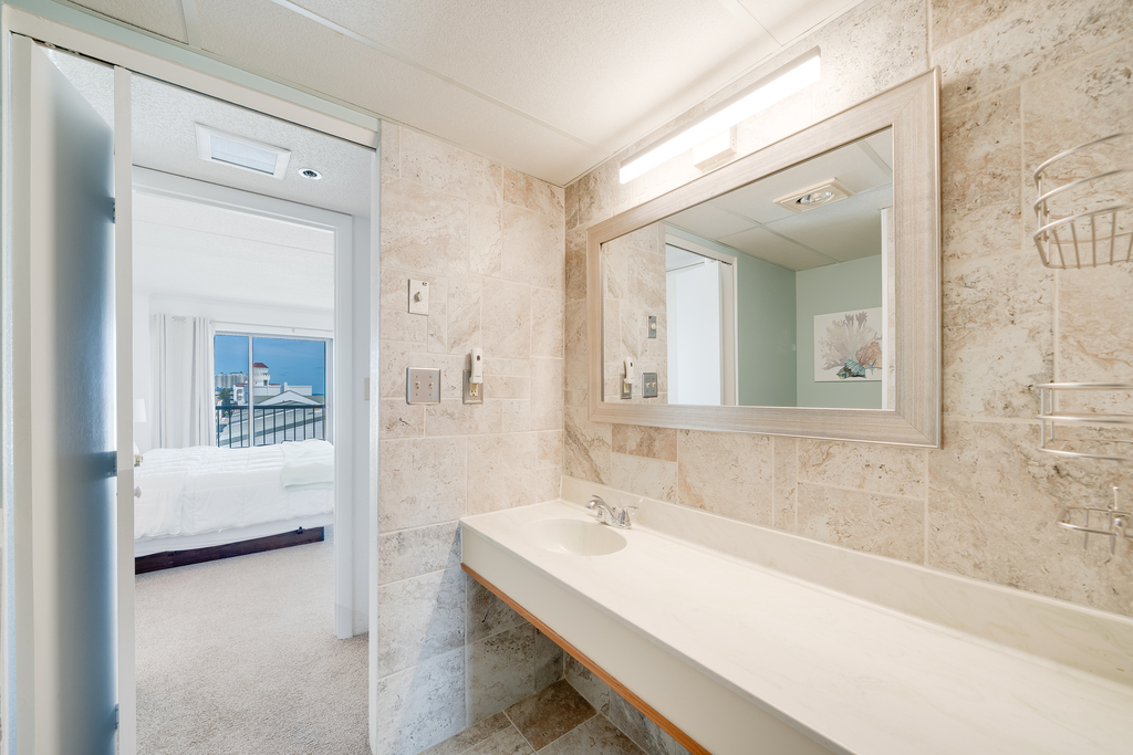 This large Jack & Jill Bathroom is accessible from both bedrooms!