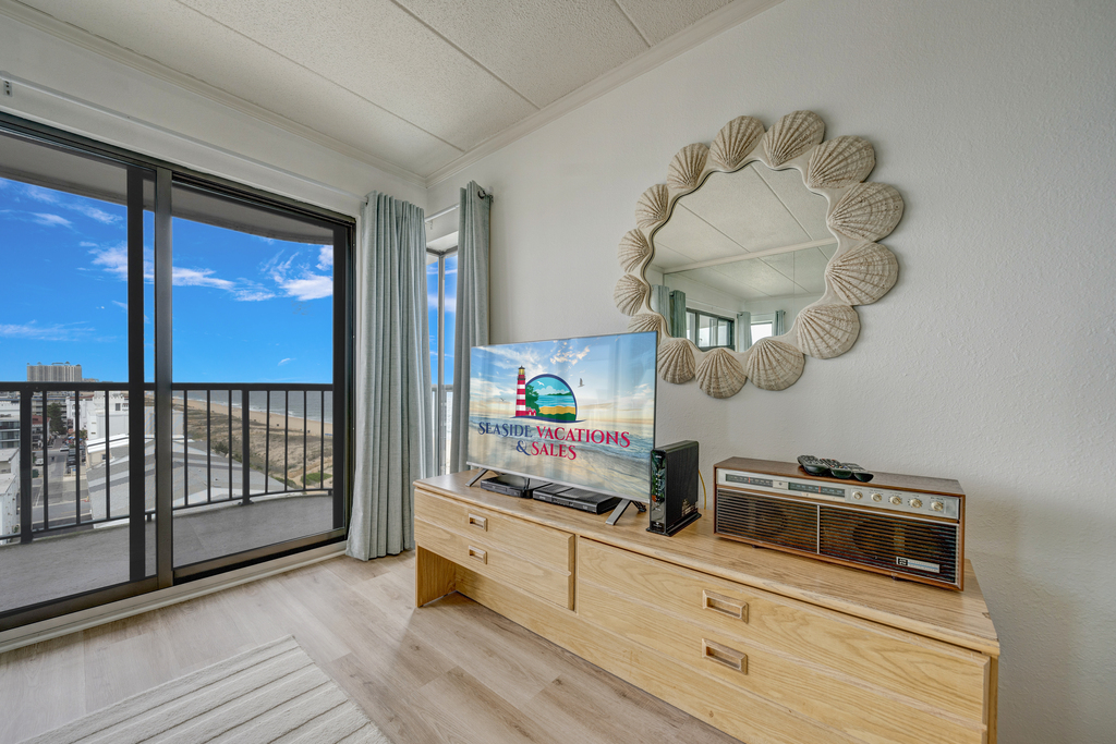 There is a Smart TV and Free WIFI so you can still Netflix and Chill while on vacation.