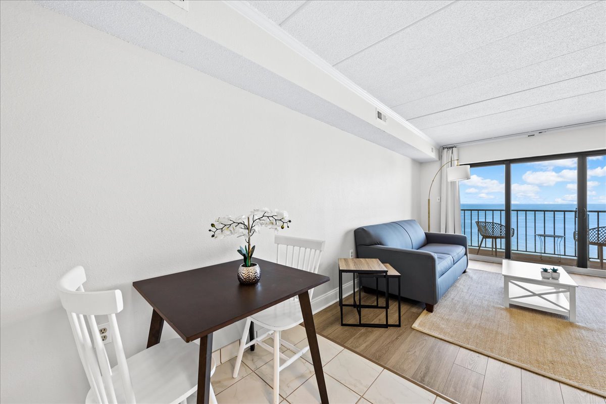 Enjoy a Family Fun Game Night in!