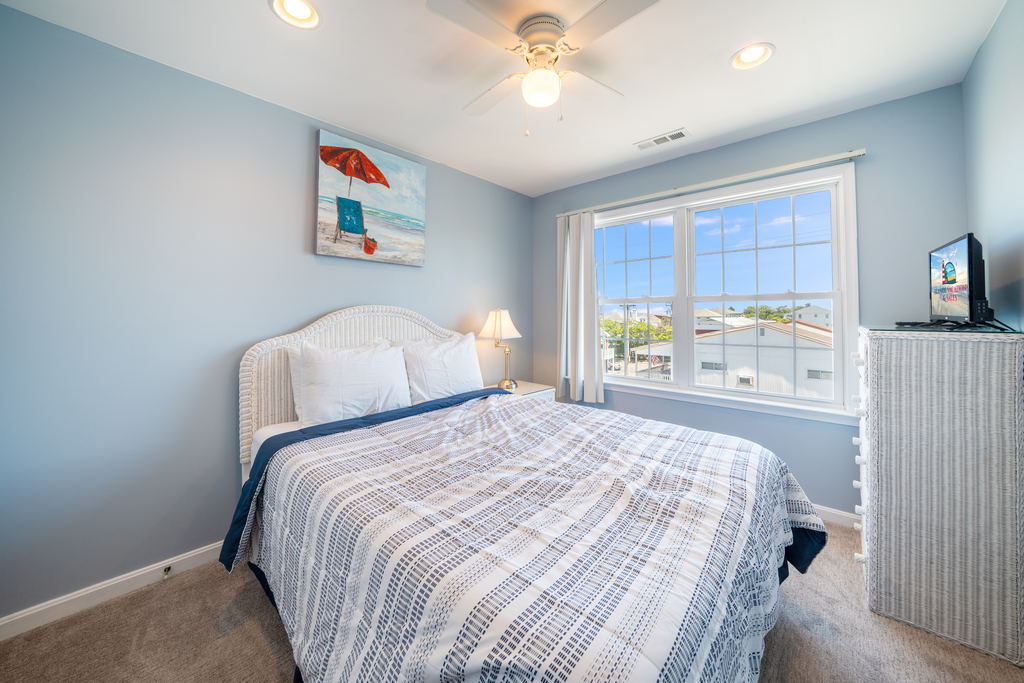 Bedroom 3 on 3rd Floor with Queen Bed