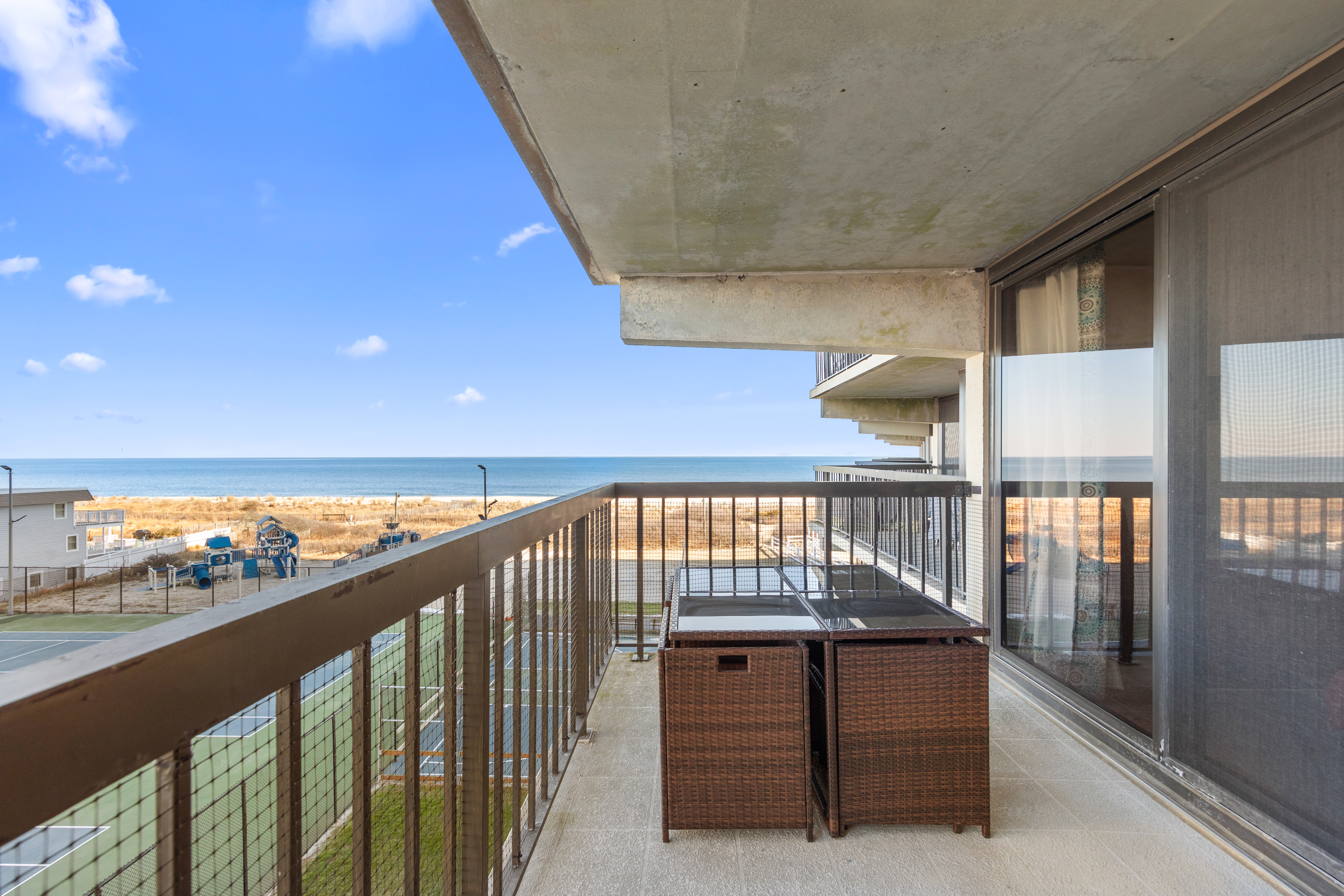 Enjoy a meal with a View at this 4 Seated Outdoor Dining Area!