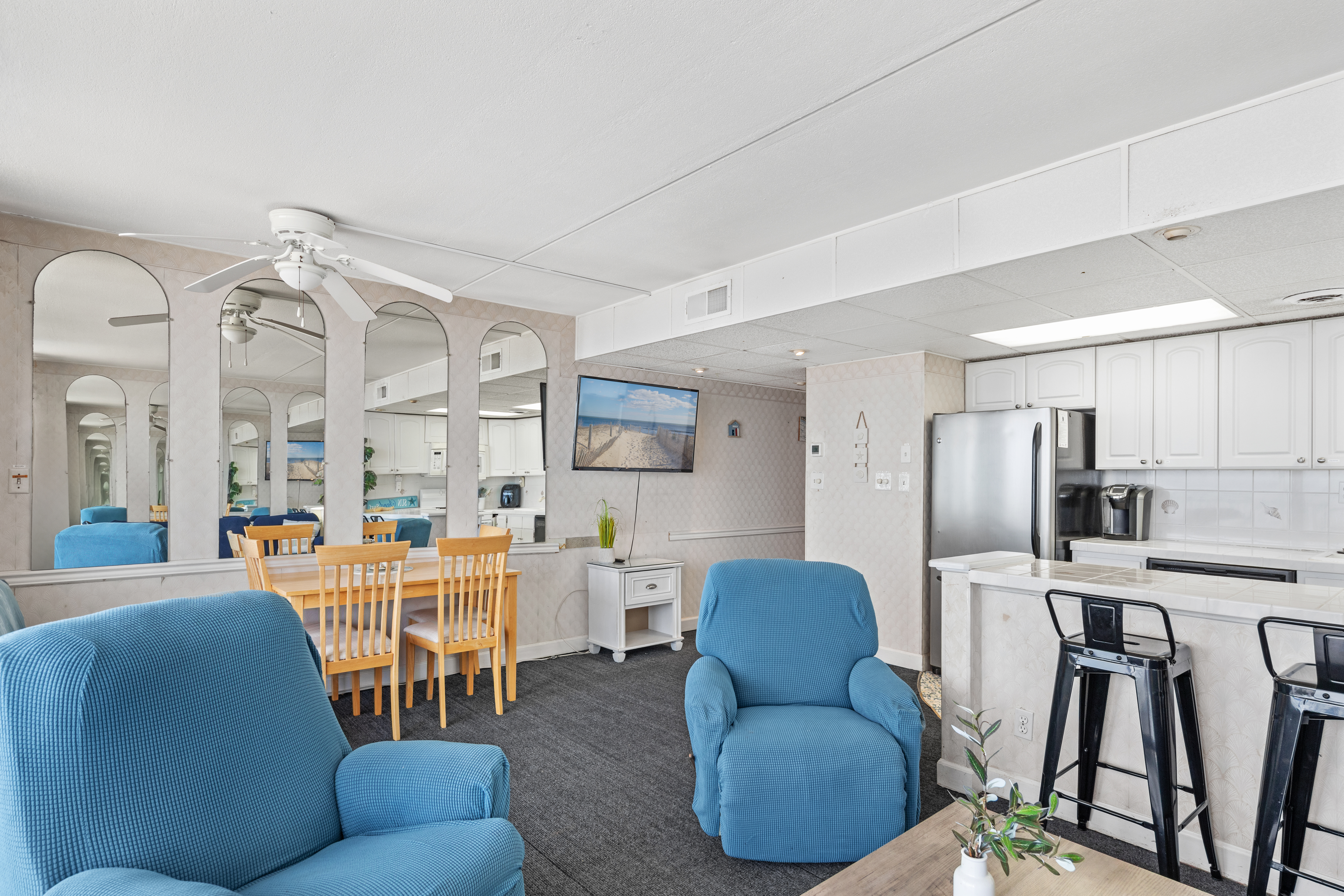 Enjoy your favorite movies on the Flat Screen TV