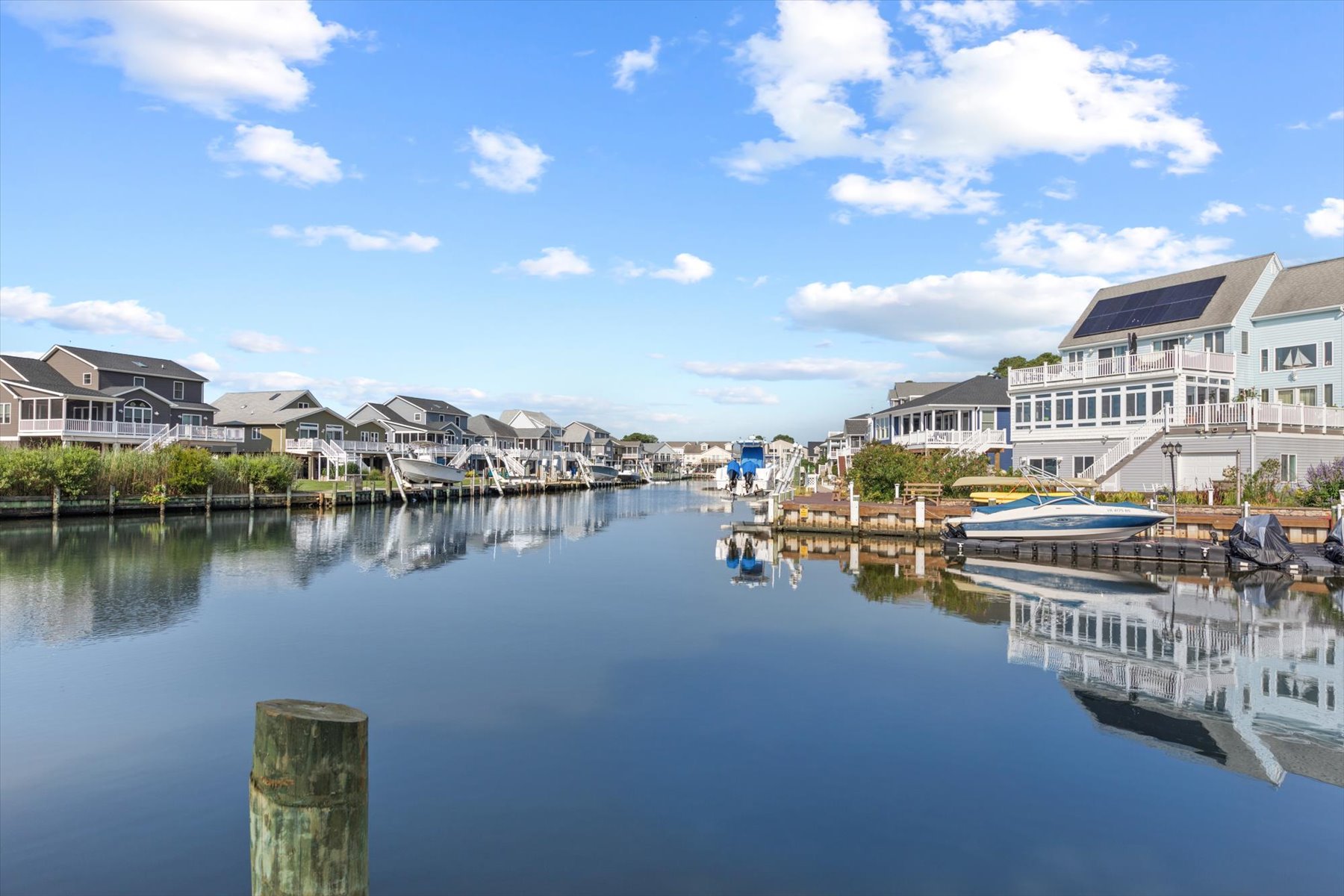 Bring the Boat and tie it up right in your own backyard!