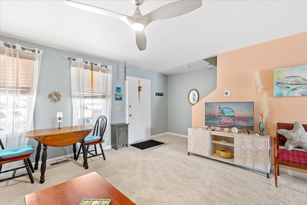 Newly Renovated and beautifully furnished.