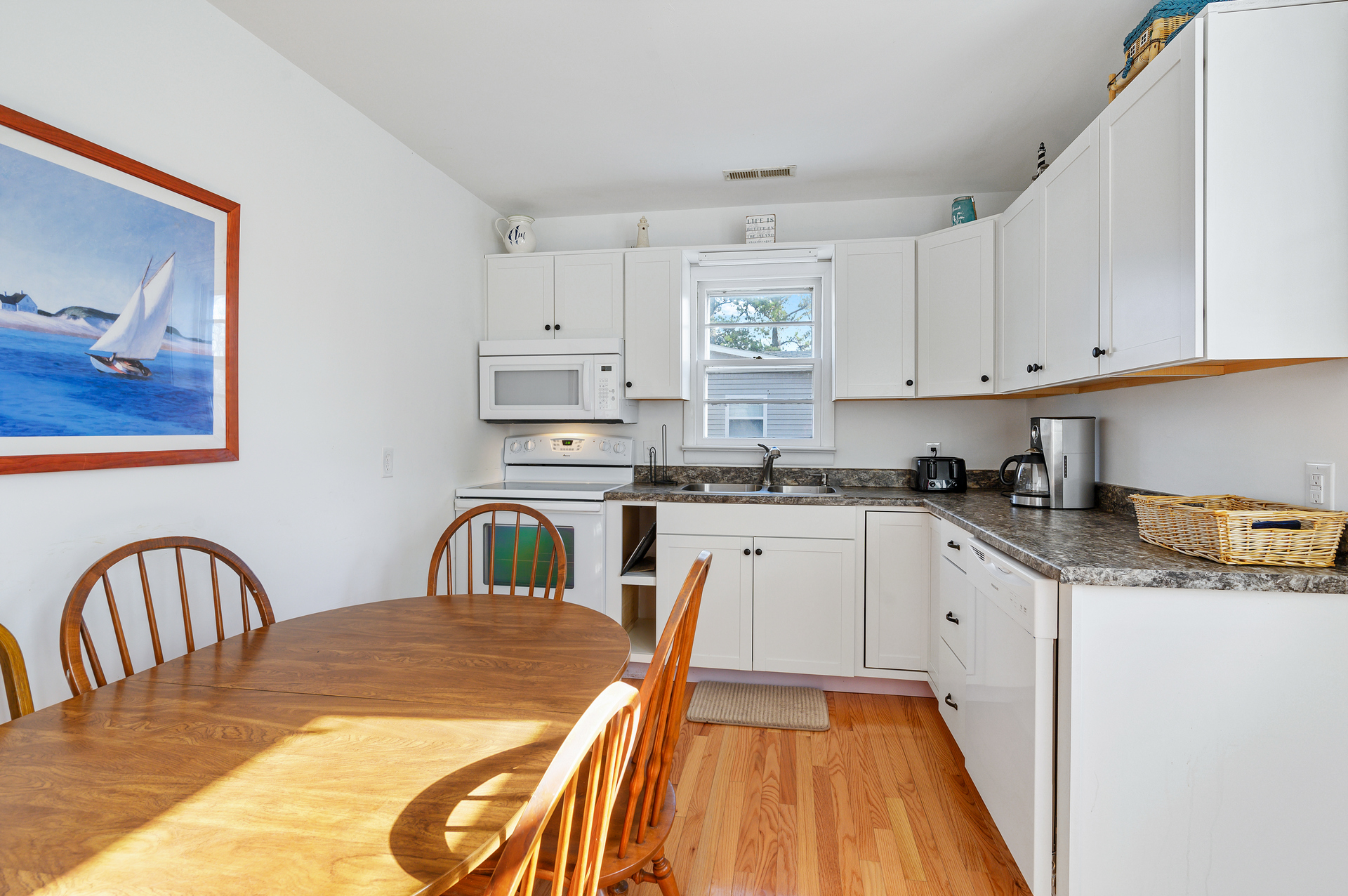 Well-stocked with all you need to make mealtime a bay breeze.