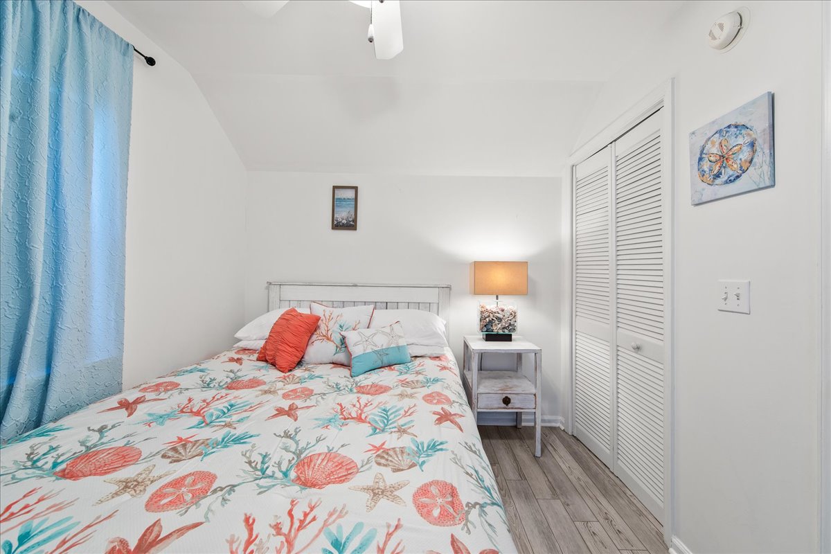 Lovely Coastal Decor and relaxing colors.