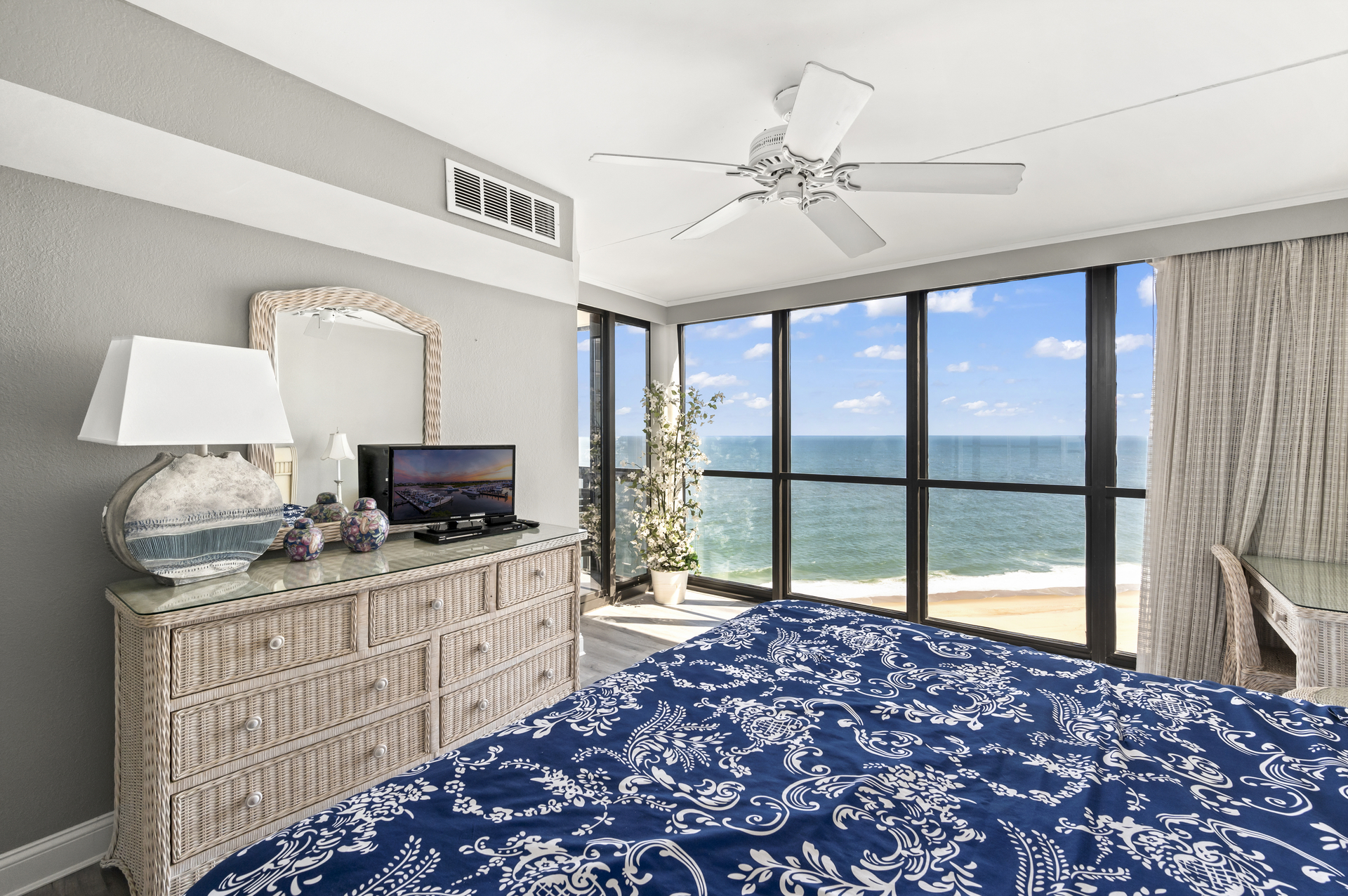 Settle down for a movie night in on the Flat Screen TV.