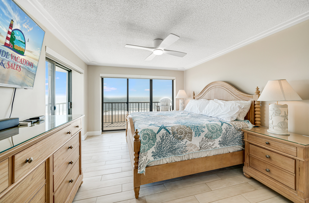 Get cozy in this King bed.