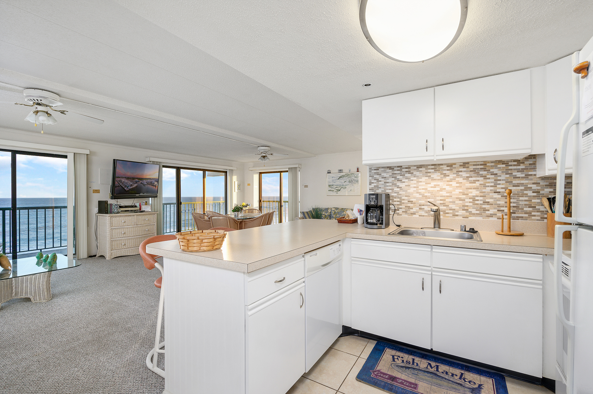There is plenty of counter space, perfect for cooking a meal or packing sandwiches for a day at the beach!