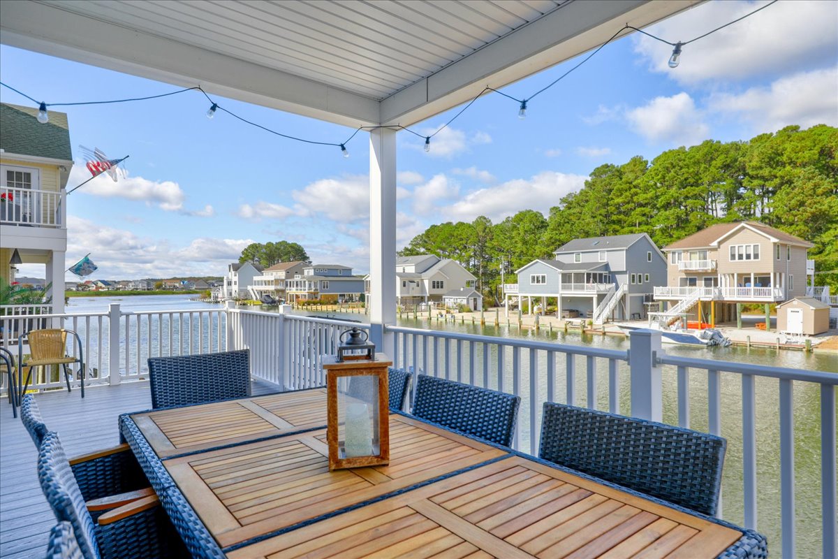 Slip out to the Waterfront Deck to dine Al-Fresco.