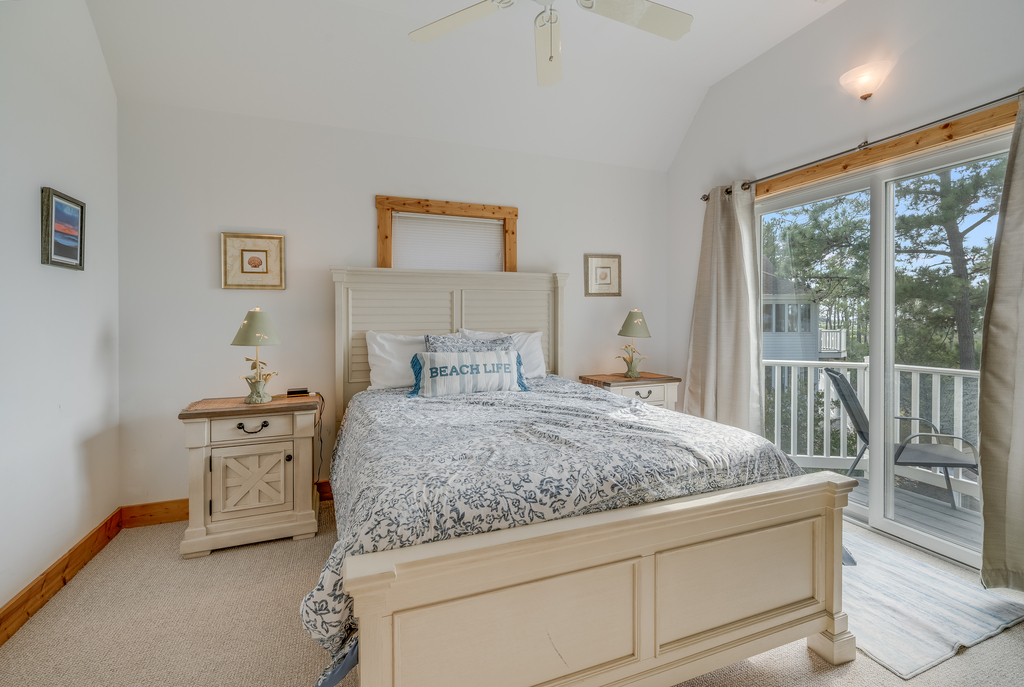 Bedroom 4 has a comfy Queen Bath and yet another En-Suite Full Bath.