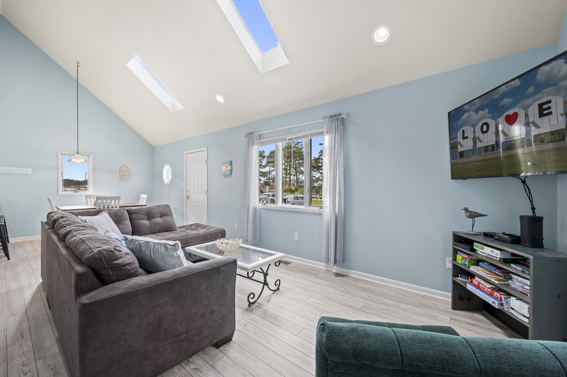 Light, bright, and totally beautiful.