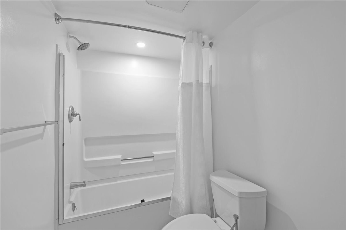 Freshen up in the Shower/Tub Combo!