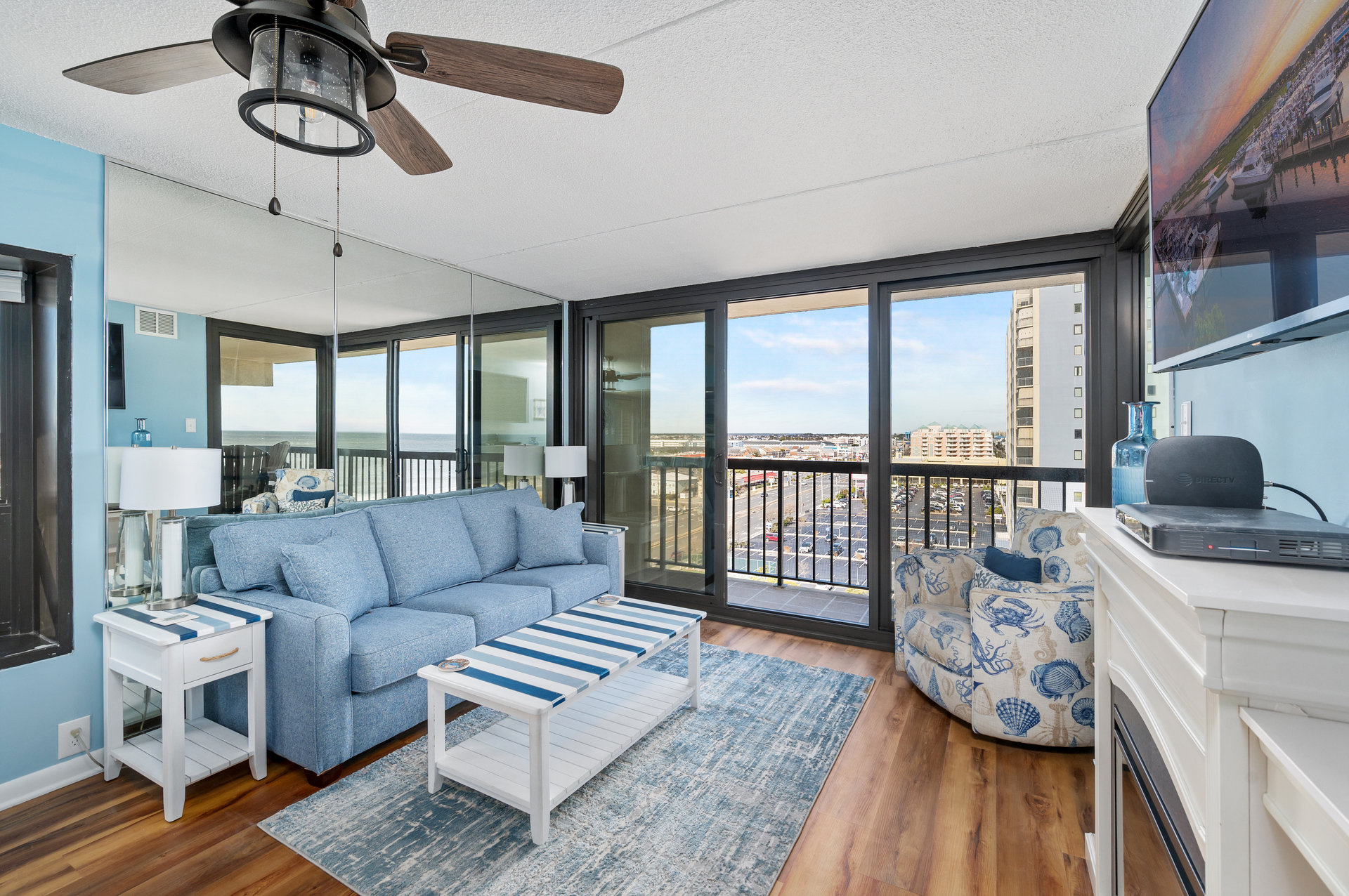 Colors of Sand & Sea are serene and soothing.