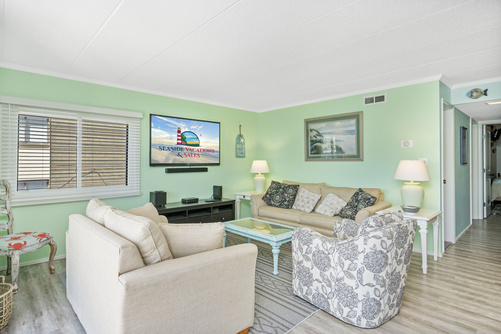 A stunning 2-bedroom condo in the Heart of Ocean City!