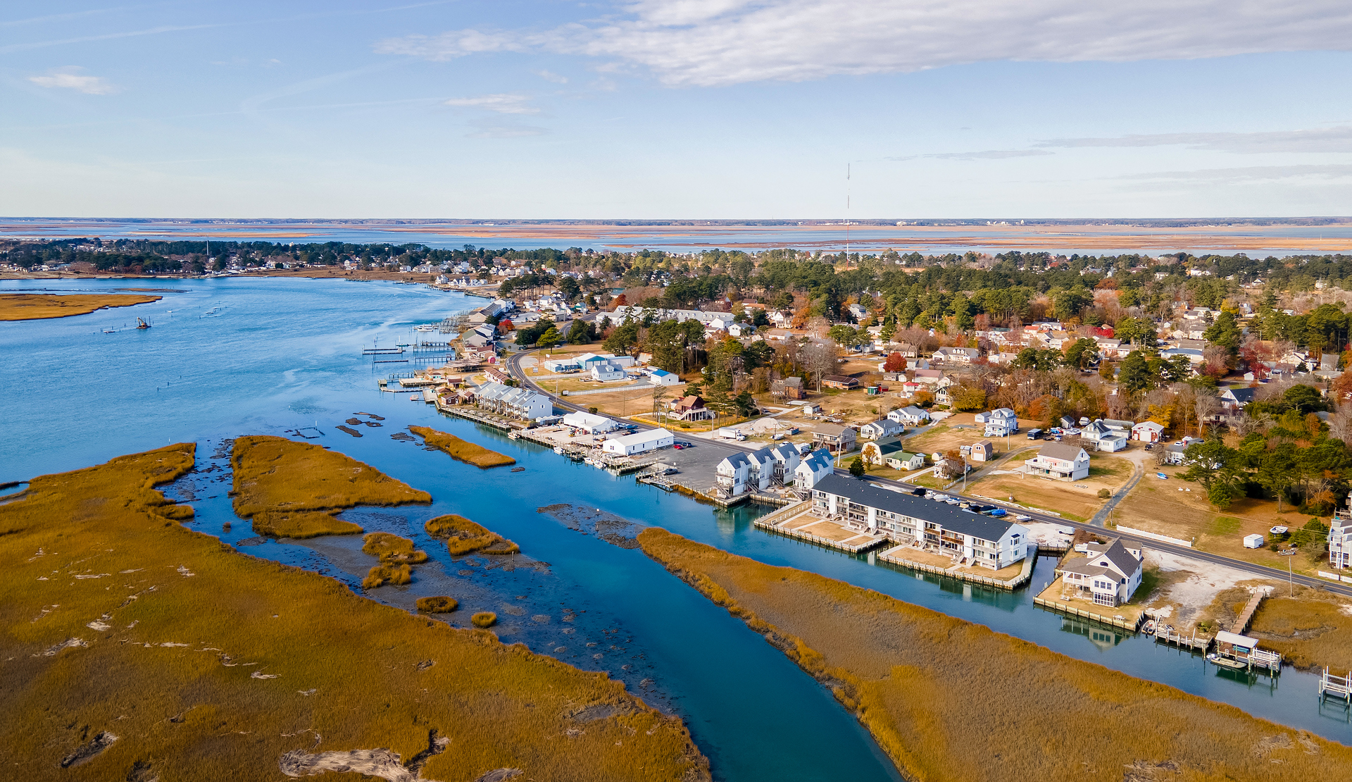 This adorable Condo is proof that BIG things can come in small packages!