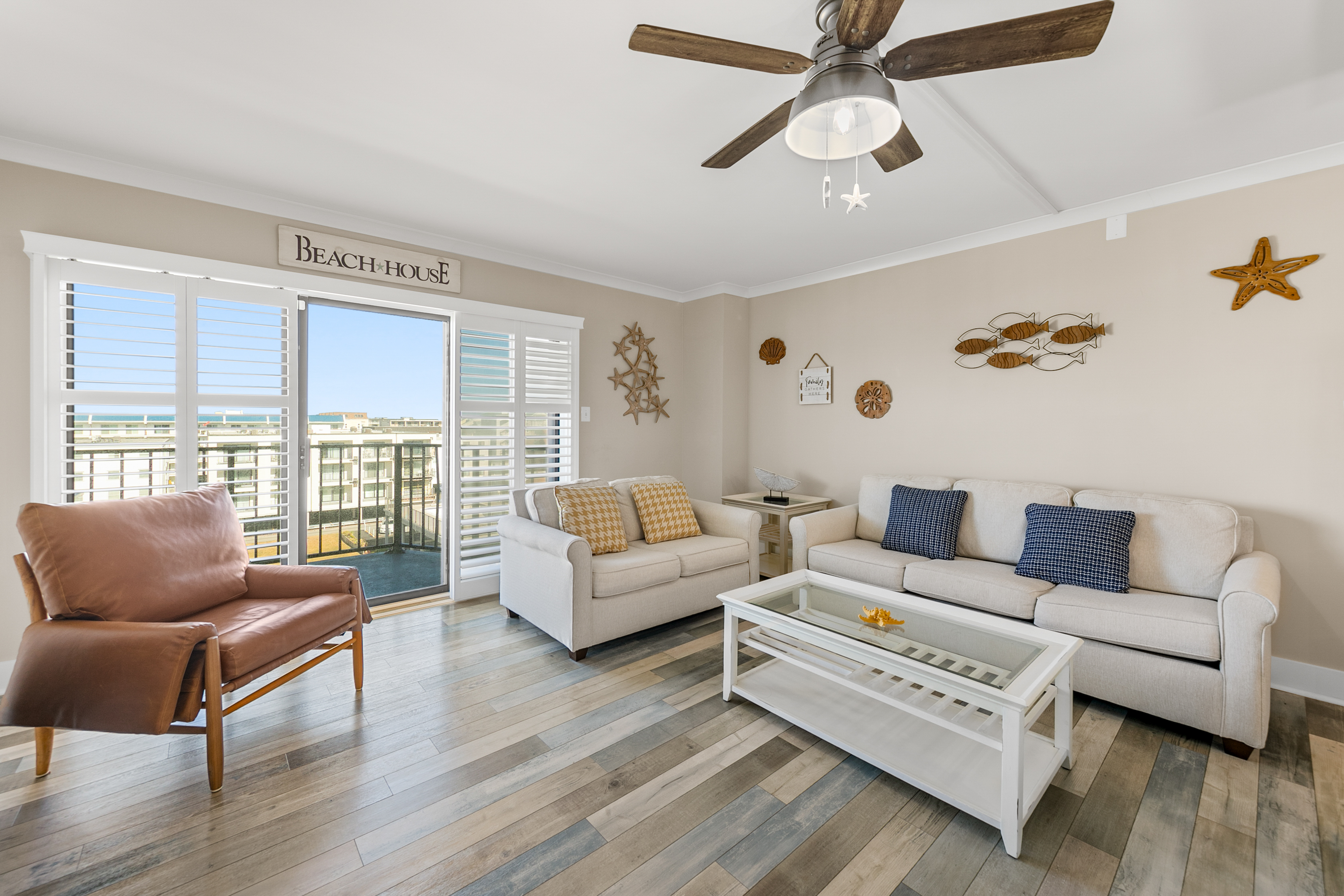 This stunning 2 Bedroom/2 Bath Condo is located in the heart of North OCMD on 142nd Street - not too busy, not too quiet, and still close to everywhere you want to be.