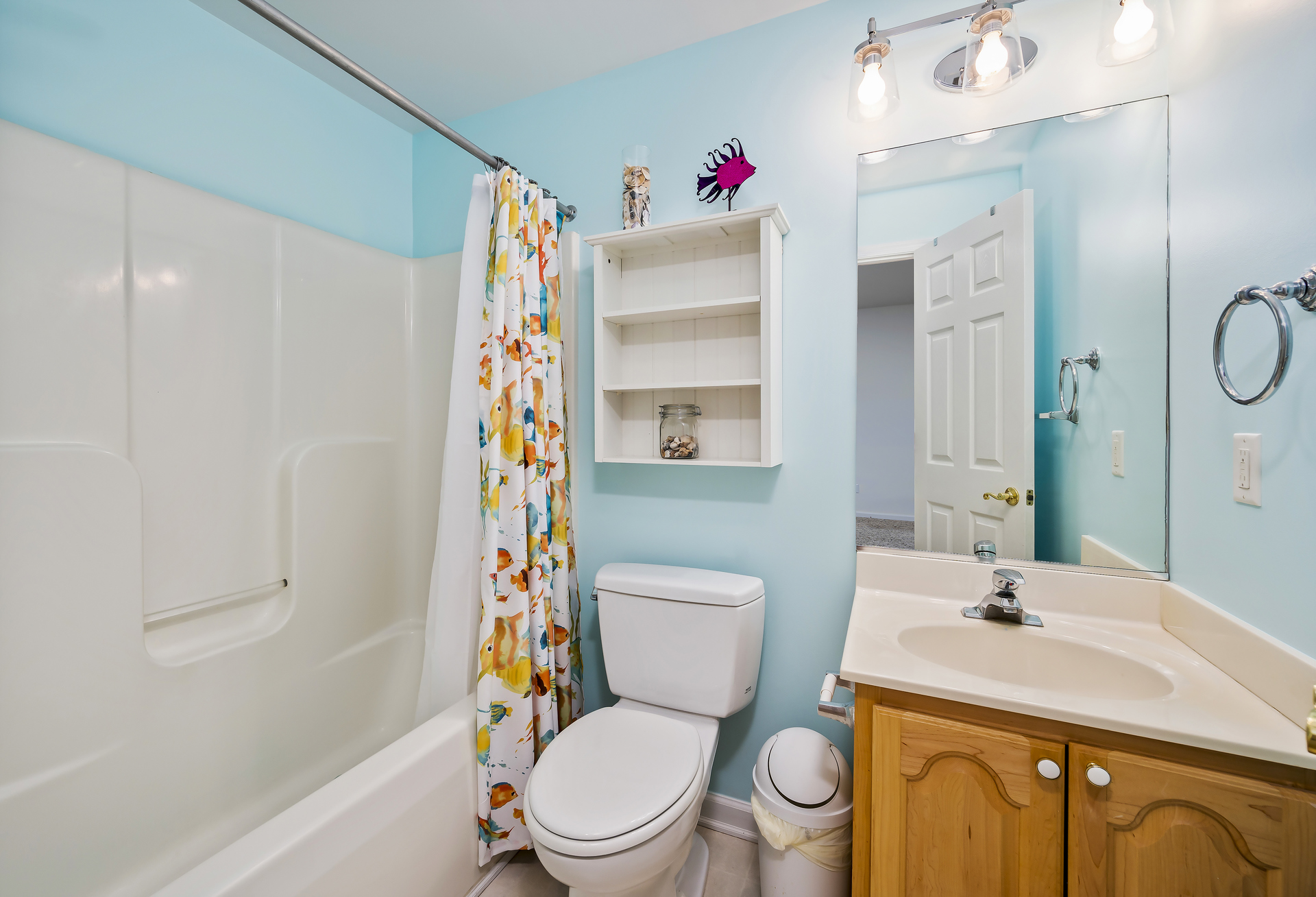 Full Bathroom on the lower level is home to a shower/tub combo