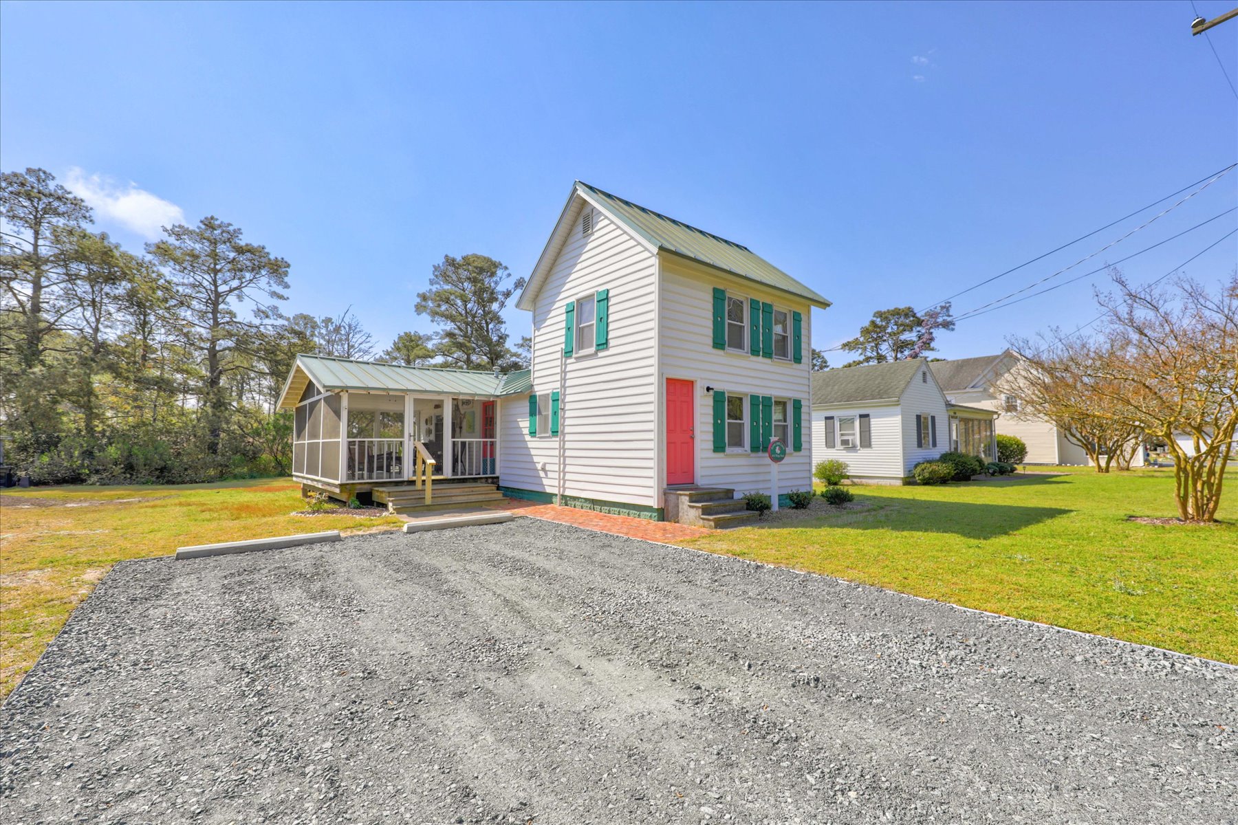 Love and Luck is close to everywhere you want to be!