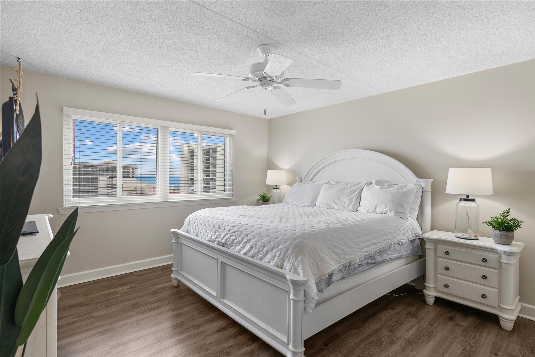 Sink into the Cozy King Bed!