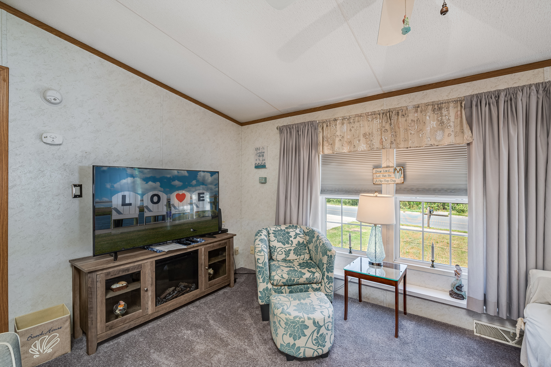 A great place to curl up with a good book.