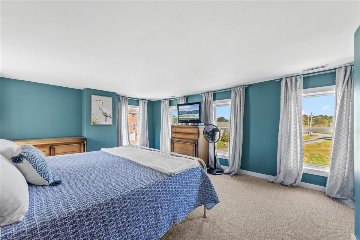 Flat Screen Streaming TV.