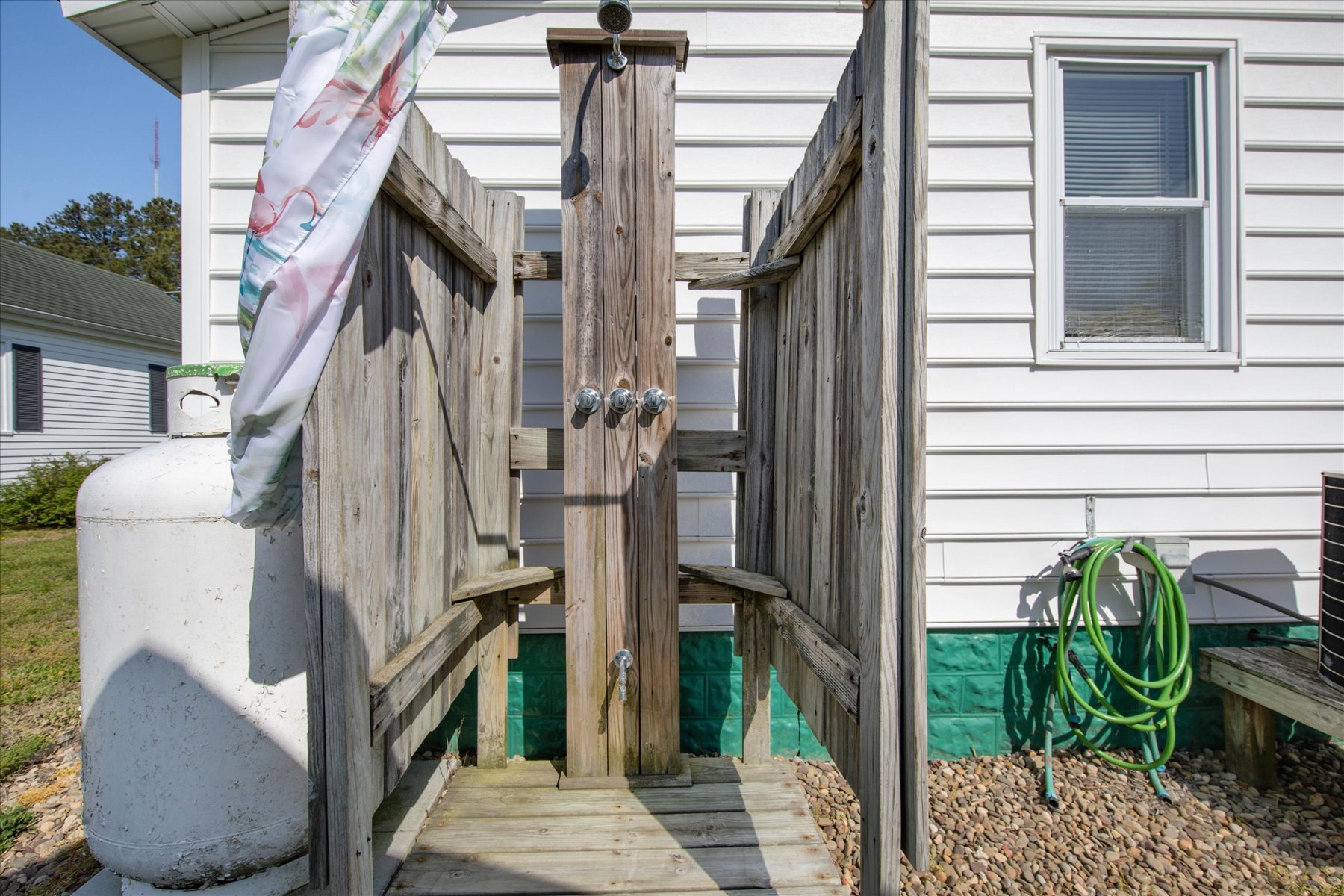 Refreshing Outdoor Shower for rinsing off sandy feet.