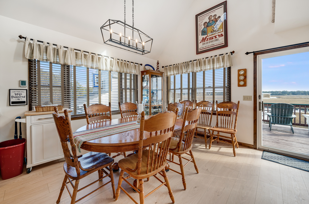 Dine in the huge Dining Area, or Al-Fresco on the Bayfront Deck.