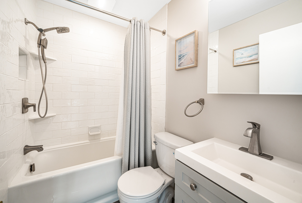 On the 3rd Level there is also a Shared Full Bath with Shower/Tub Combo!