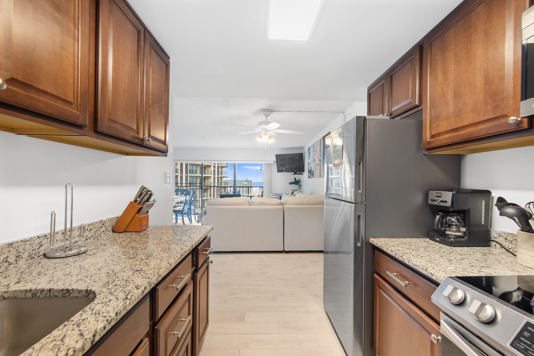 No need to eat out every night of your vacation...unless you want to!