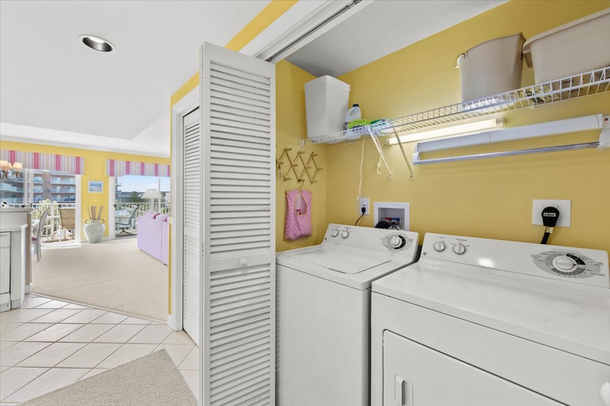 Vacation will be a breeze with a full-size washer & dryer right inside your home!