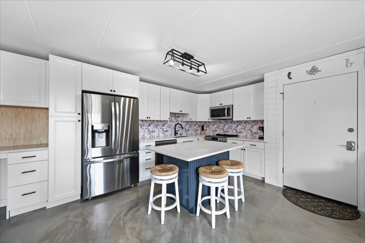 Equipped with Stainless Steel Appliances and all the Luxuries of Home.