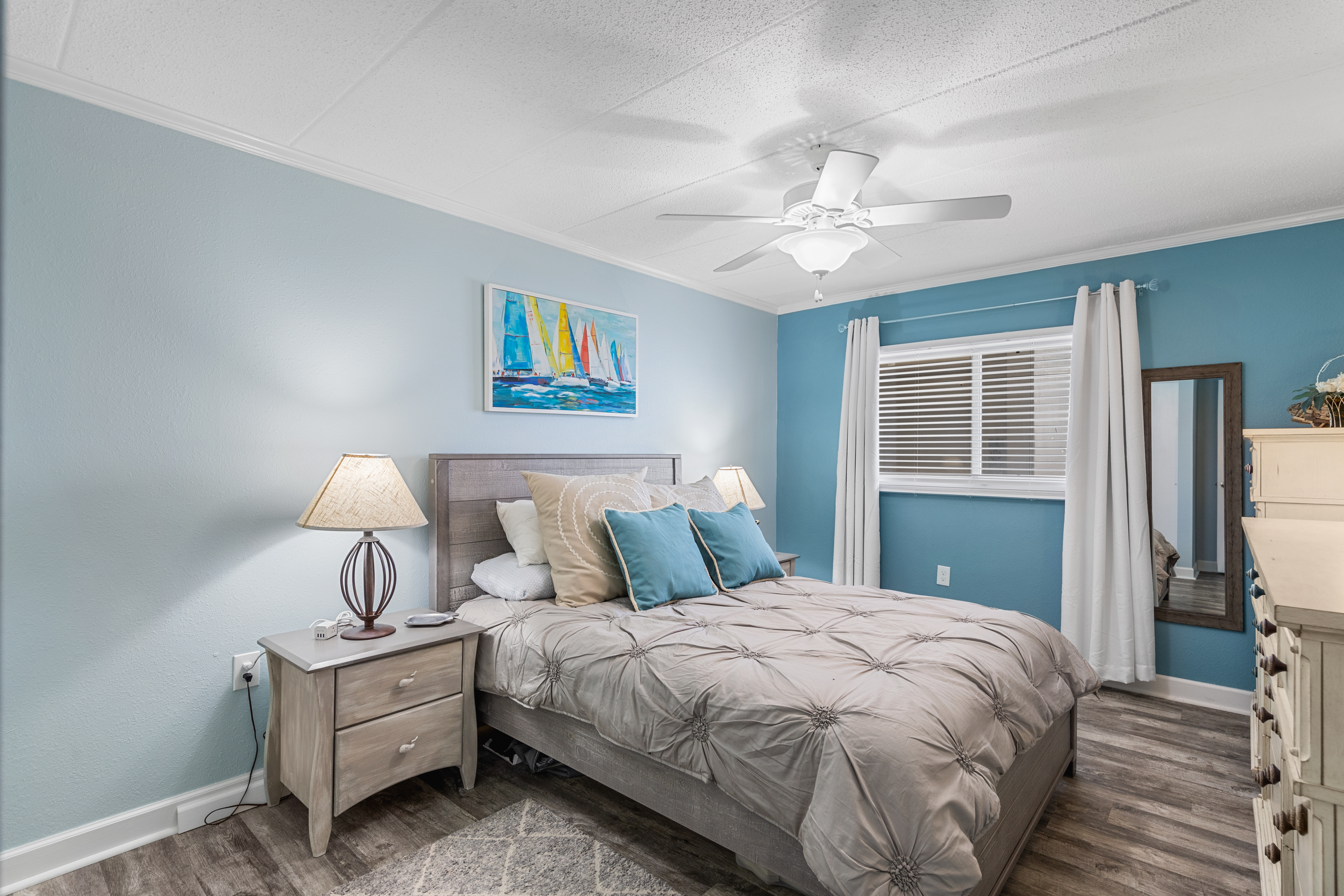 Cozy queen size bed in the Primary bedroom