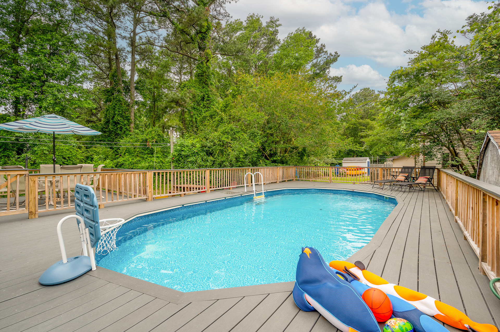 Take a dip in your PRIVATE POOL!