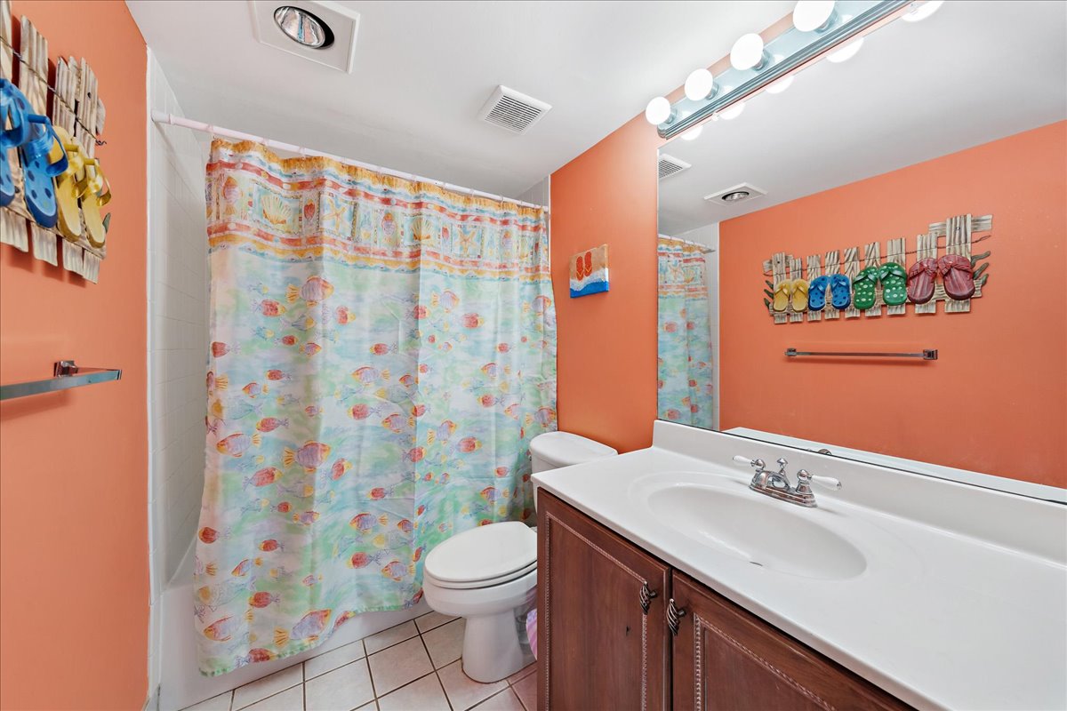 Freshen Up in the Shared Bath, offering a Shower/Tub Combo.