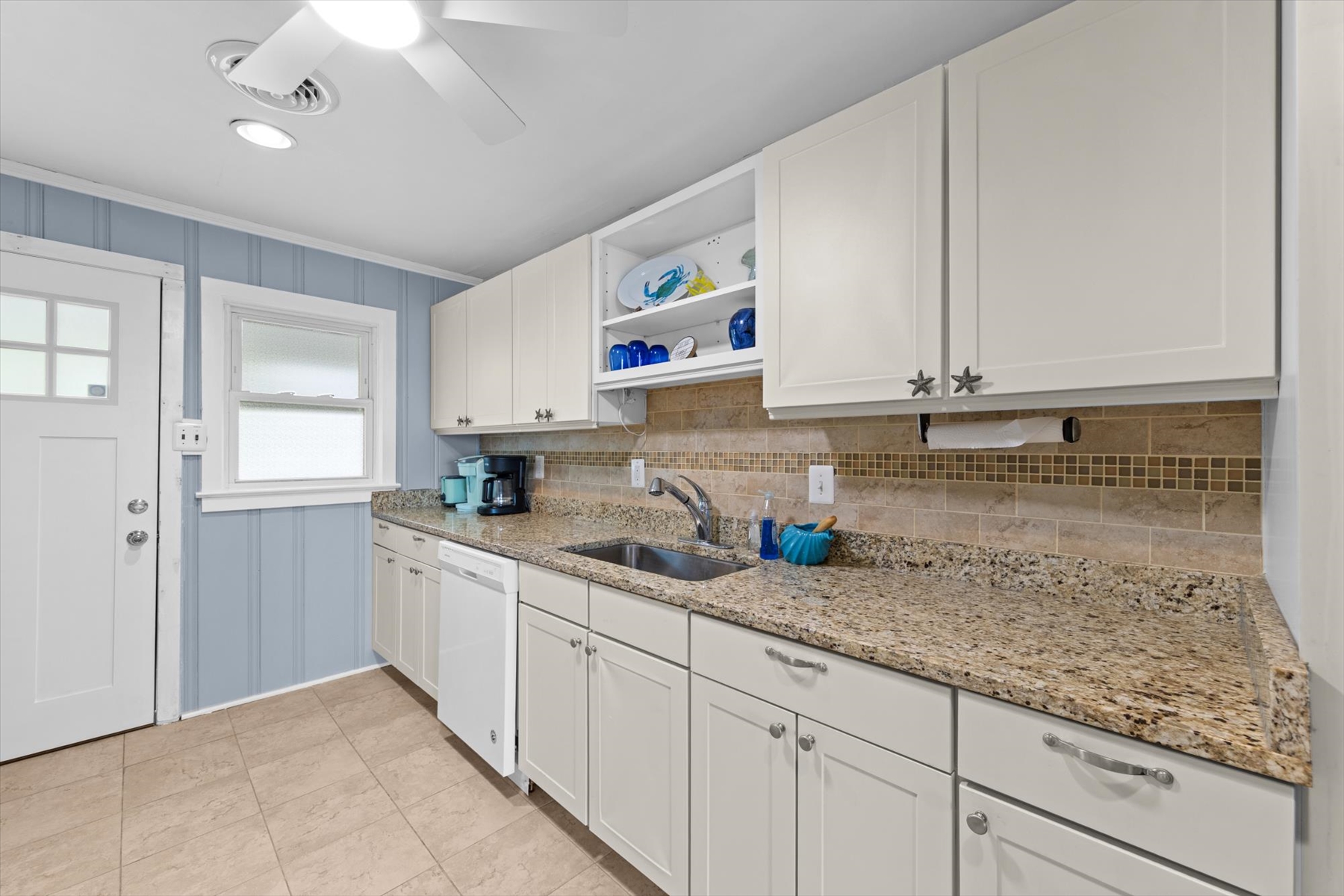 13-808 St Louis Ave #3-13
