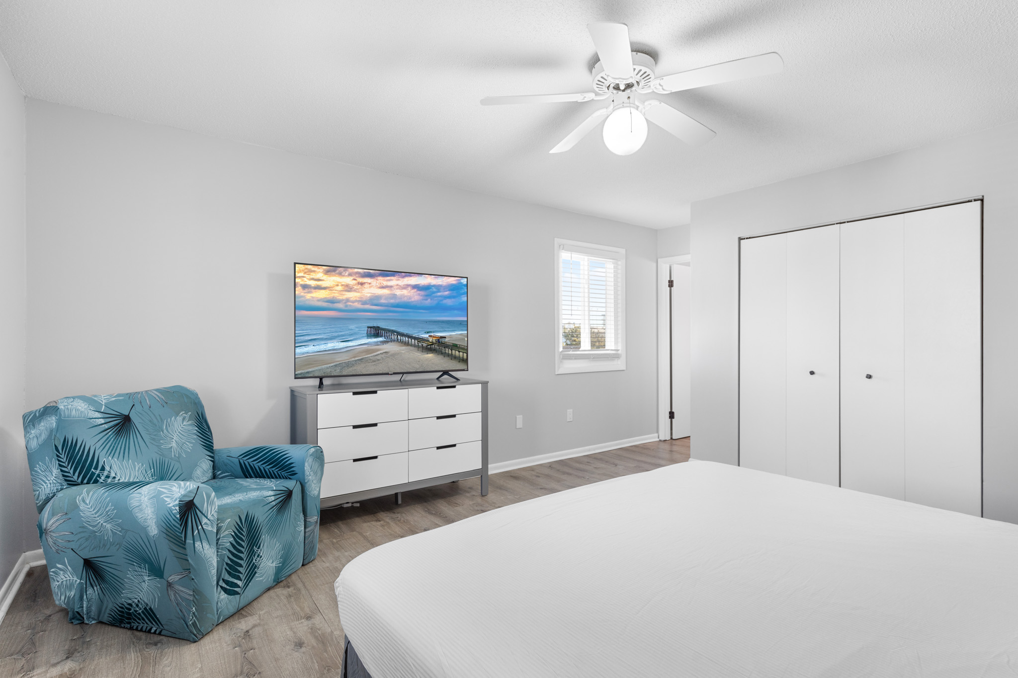 Don't miss out on your favorite TV show! Watch your favorites on the Flat Screen.