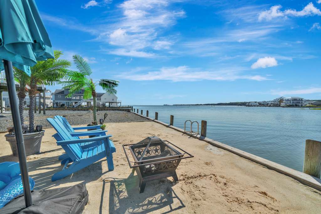 Off the Record | Photo 46