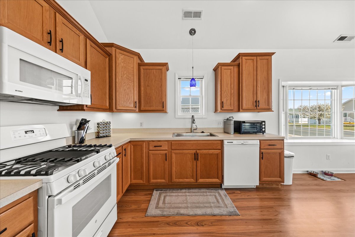 The Kitchen is sure to be a Chef's Dream!