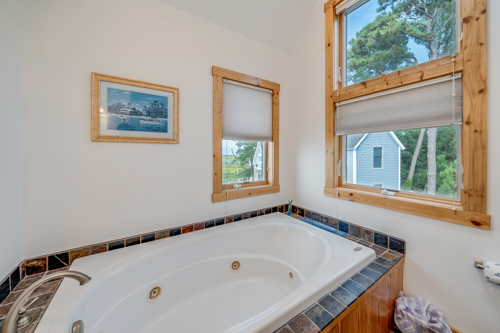 Soak away your worries in this luxurious Tub.....