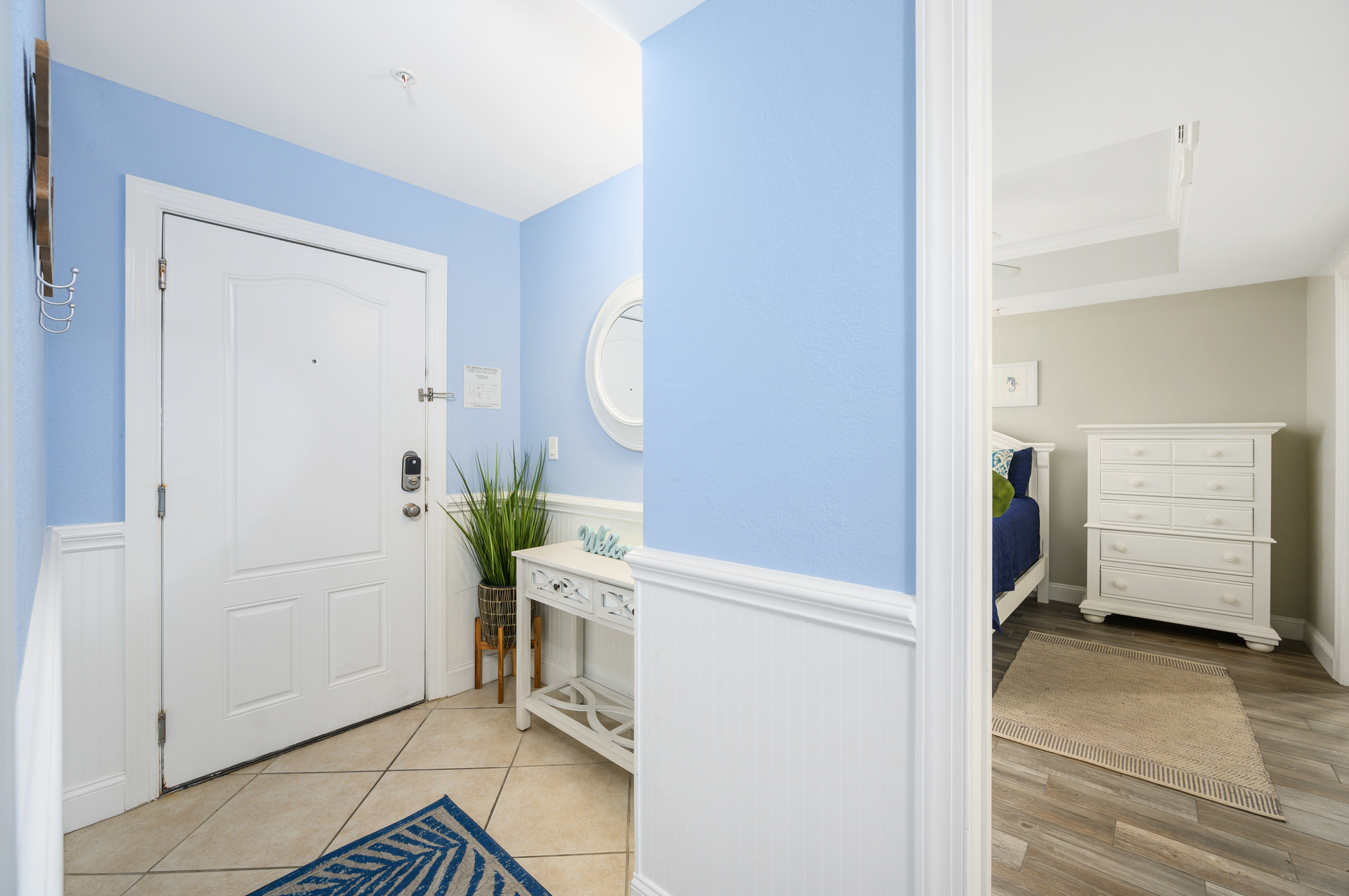 Walk in and instantly feel at home at Sunset Beach 208!