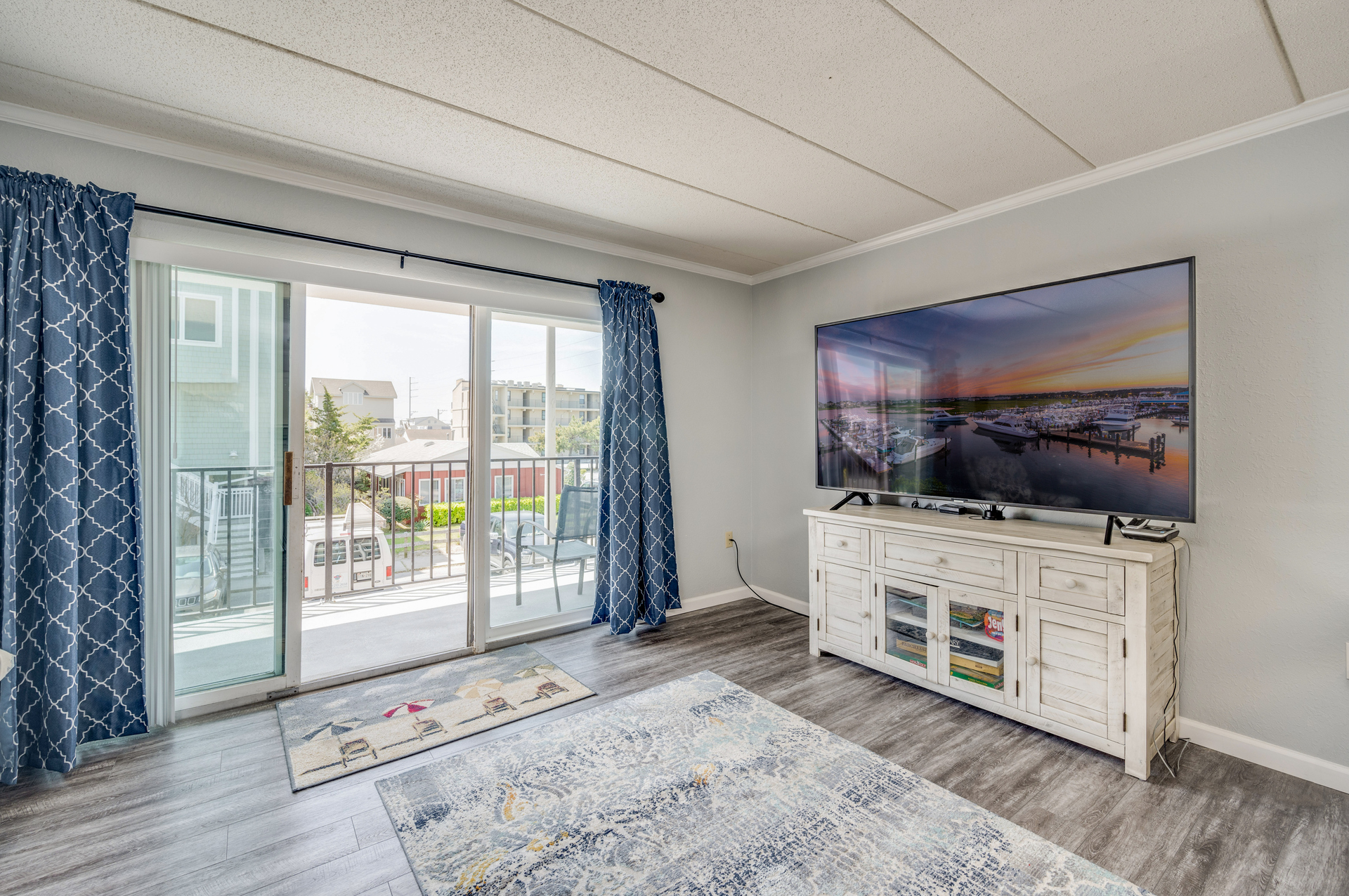 Enjoy movie night with the family with this huge flat screen TV and free Wi-Fi!