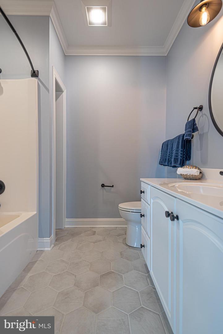 This Private Bath offers a Shower/Tub Combo.