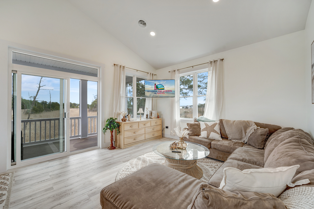 Tastefully and comfortably furnished with an easy going Coastal Vibe.
