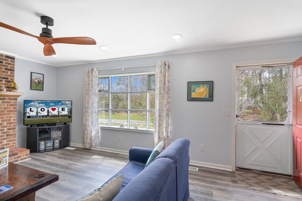 Huge Bay Window lets in the sunshine.