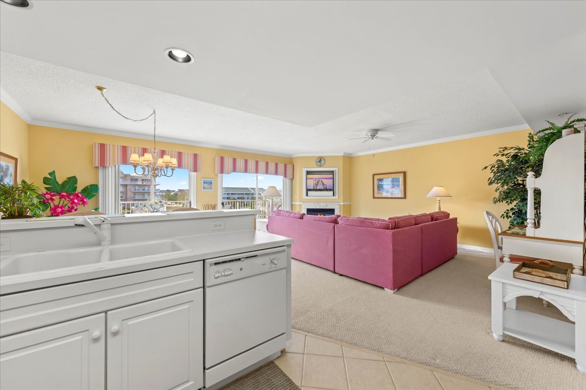 With the Open Layout, you can spend time with Family even while Preparing Meals!