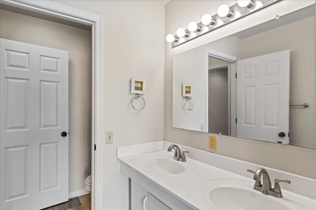 Full Bath us is on the 2nd Level.