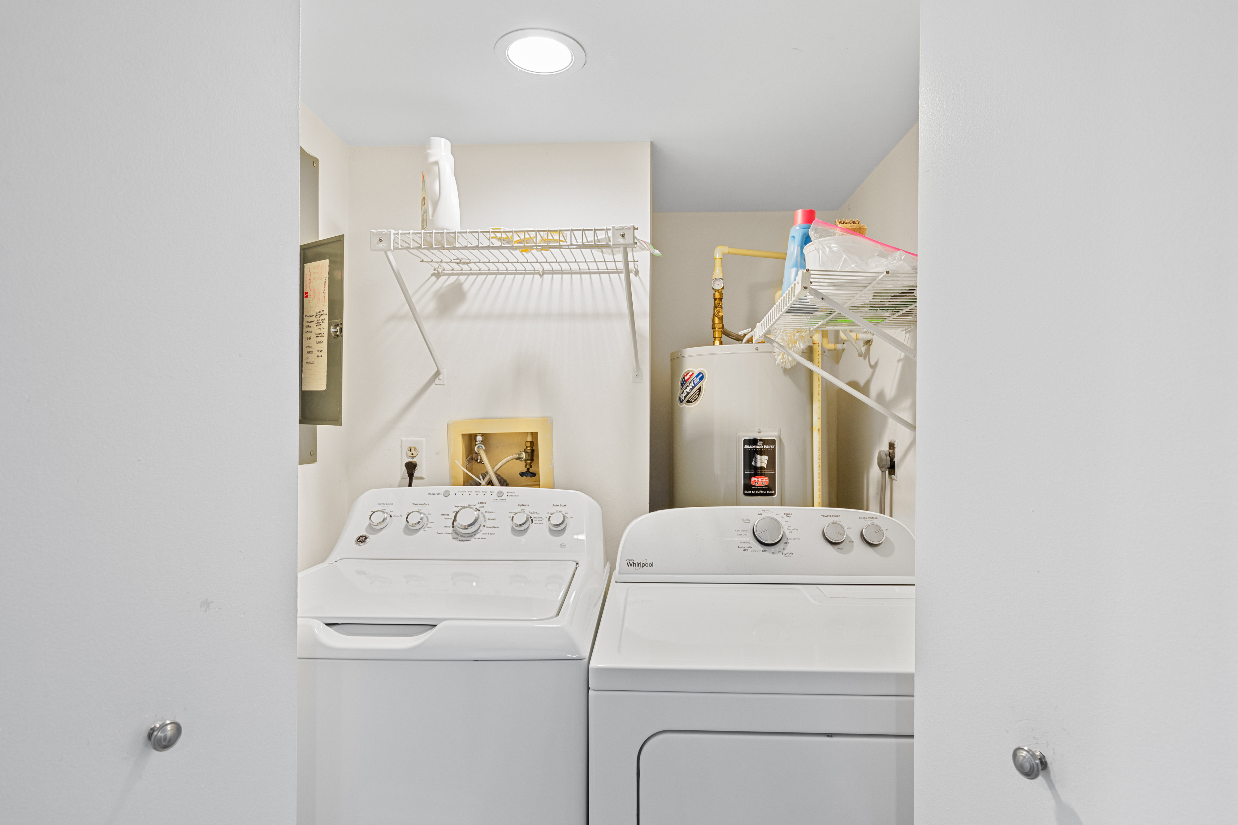 You're sure to appreciate that this condo also has a laundry room with Full size Washer and Dryer for your convenience!