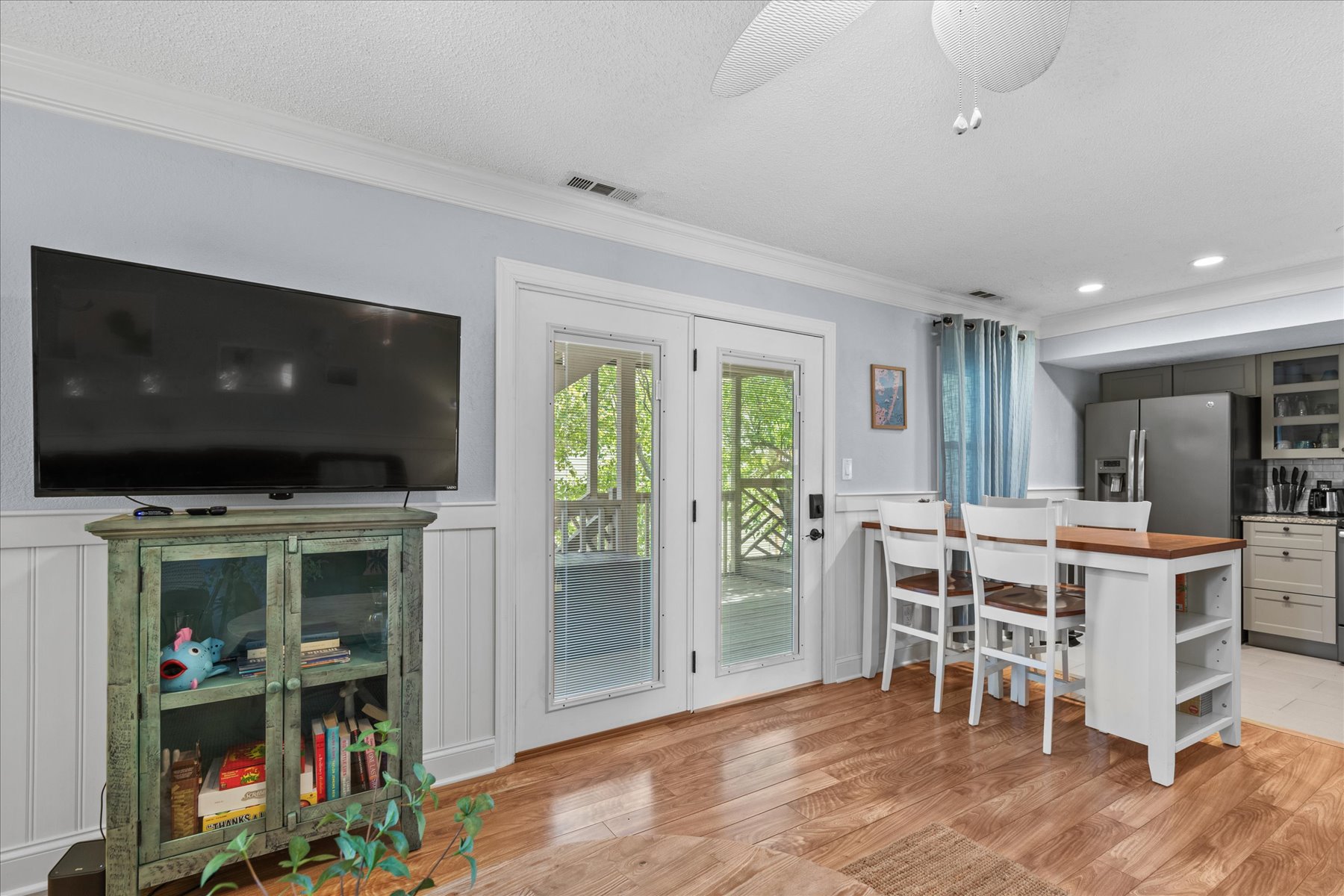 Enjoy the Nature Views from the Front Doors.