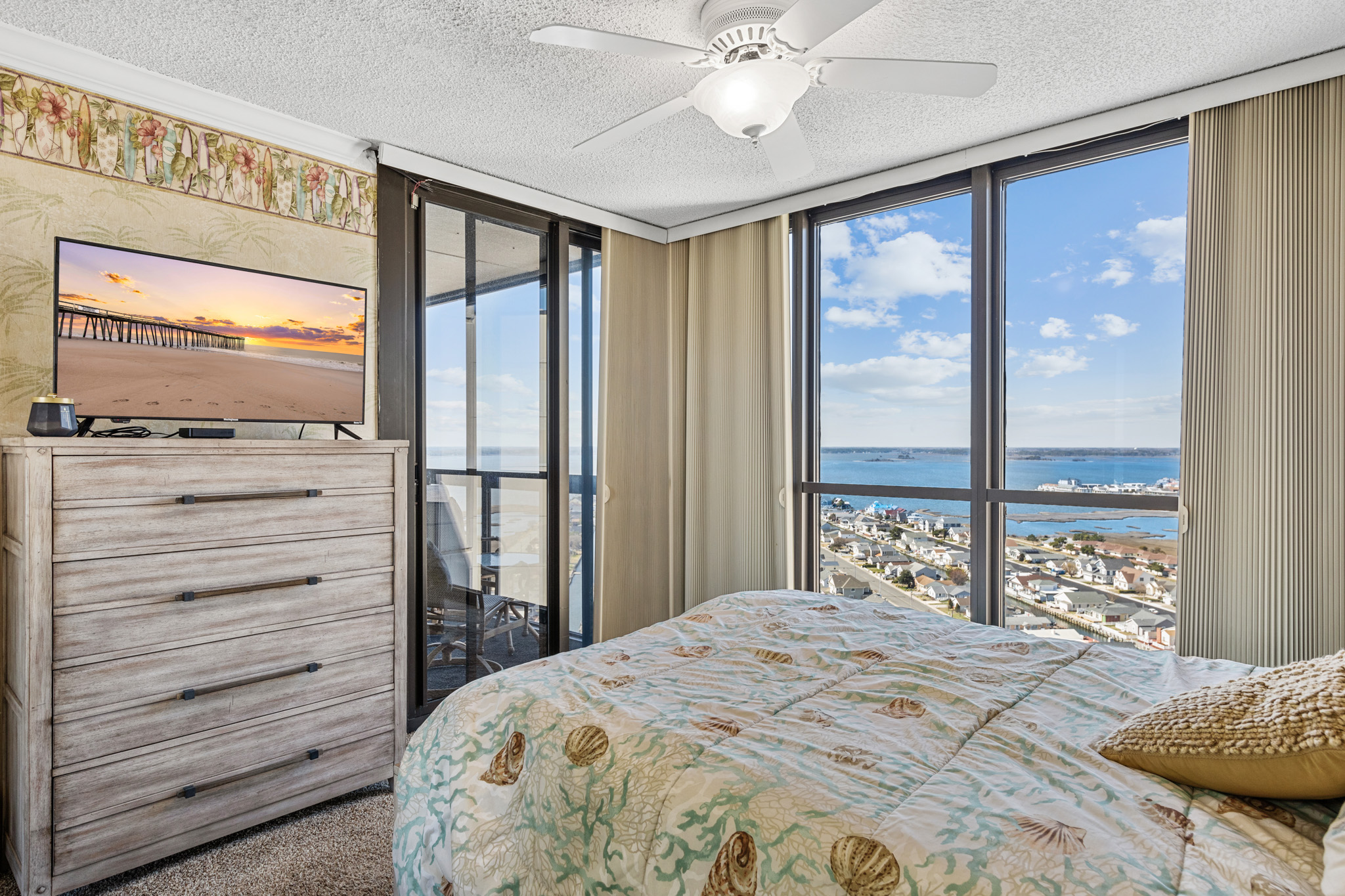 With Private Balcony Access, you can slip out to Stargaze while the rest of the family slumbers.